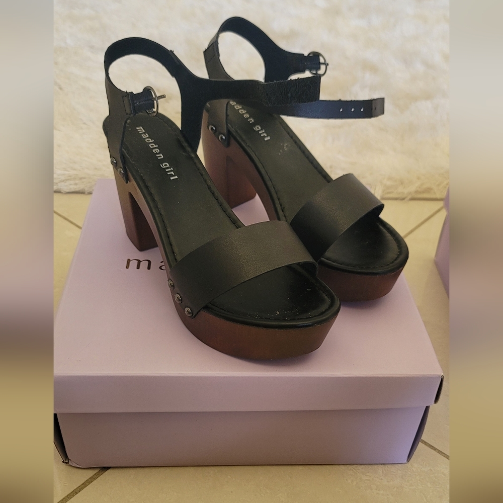 Madden Girl Platforms